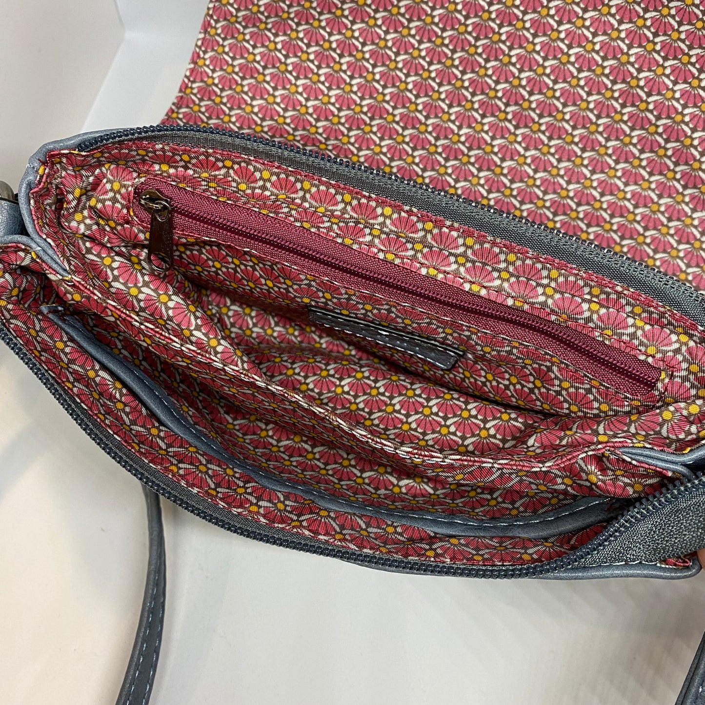 Pochette brillante | M681