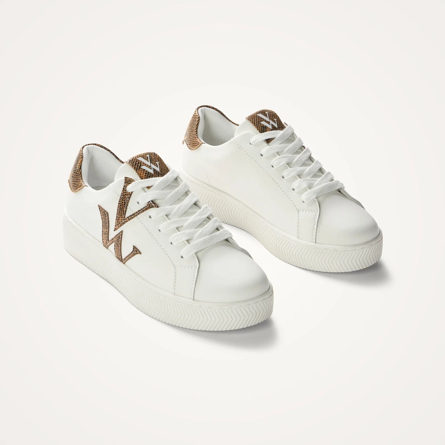 Vanessa Wu LOU Python | BK2765