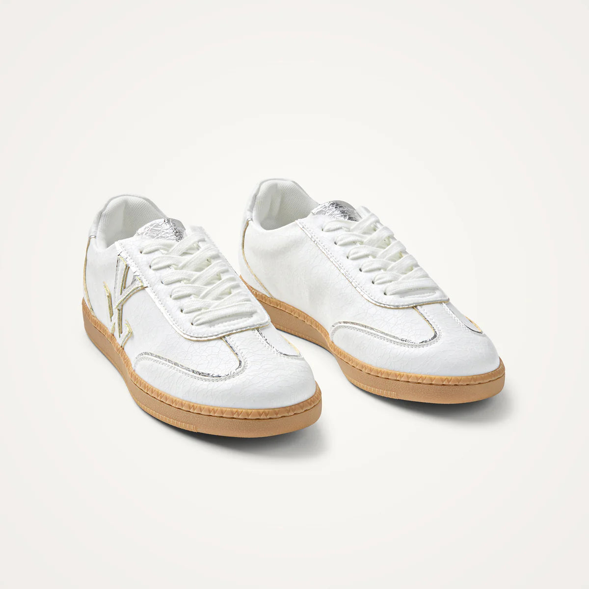 Vanessa Wu – Baskets AURA INITIALS White | BK2836