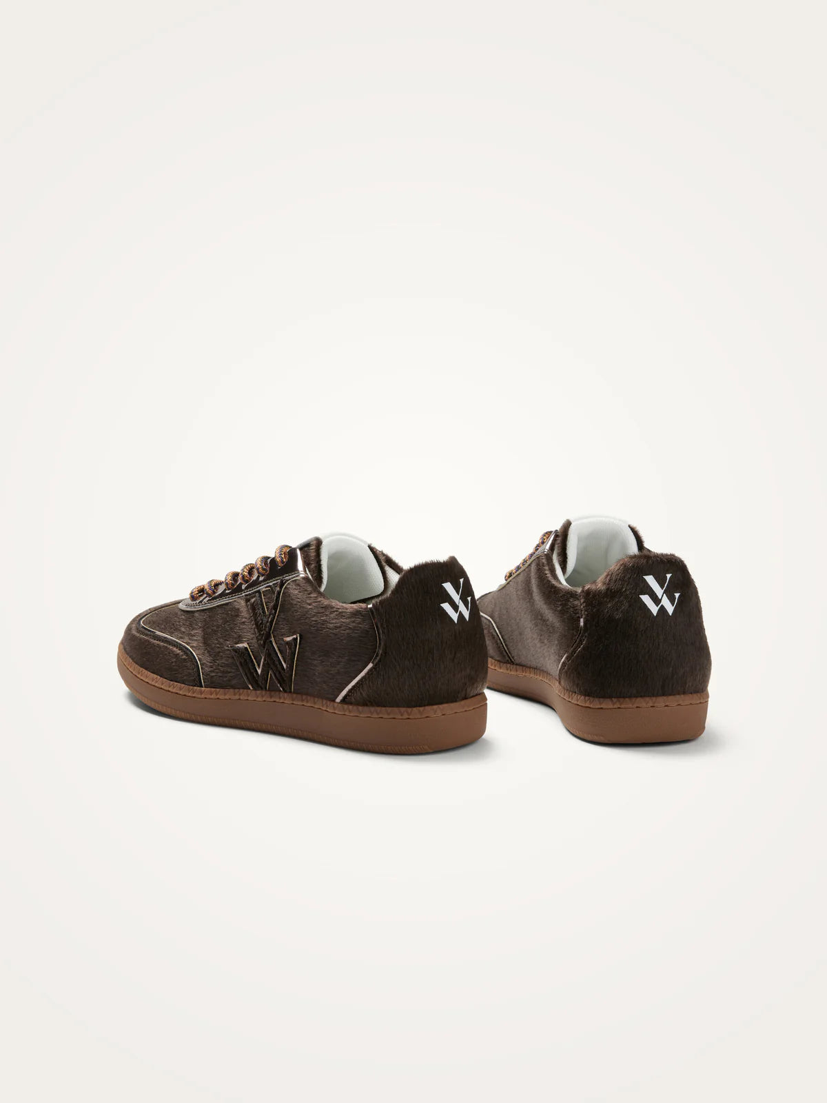 Vanessa Wu – Baskets AURA INITIALS | Chocolat | BK2925