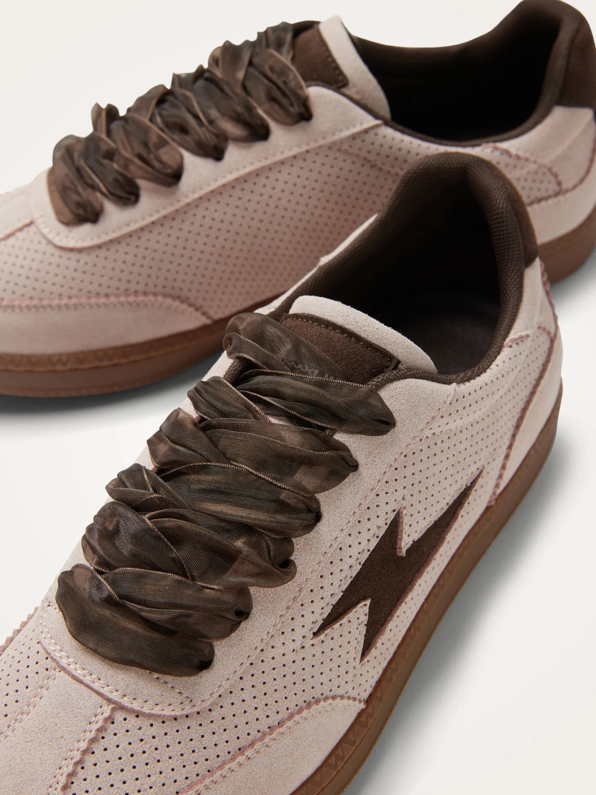 Vanessa Wu - Baskets AURA EMBLEM | Rose | BK2948