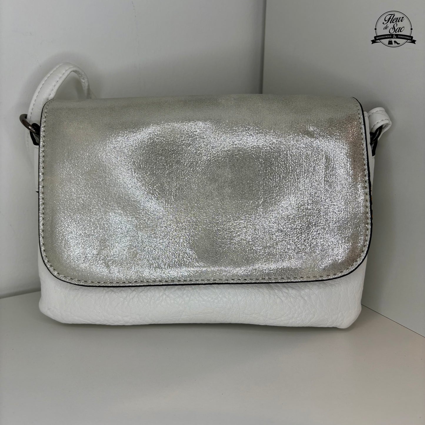 Pochette brillante | M681