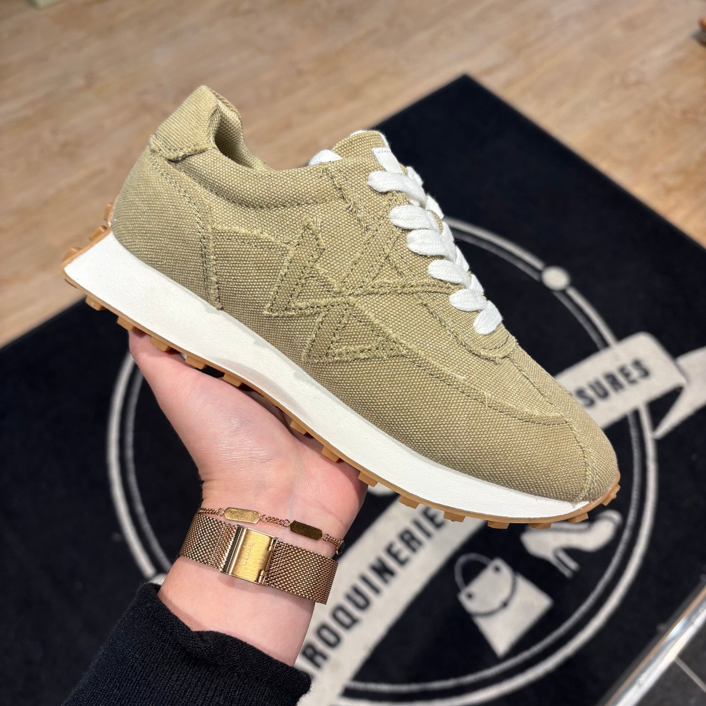 Vanessa Wu - Baskets FLOW STAPLE Kaki | BK2918