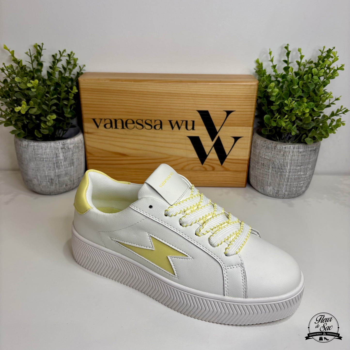 Vanessa Wu JANE EMBLEM Yellow | BK2838