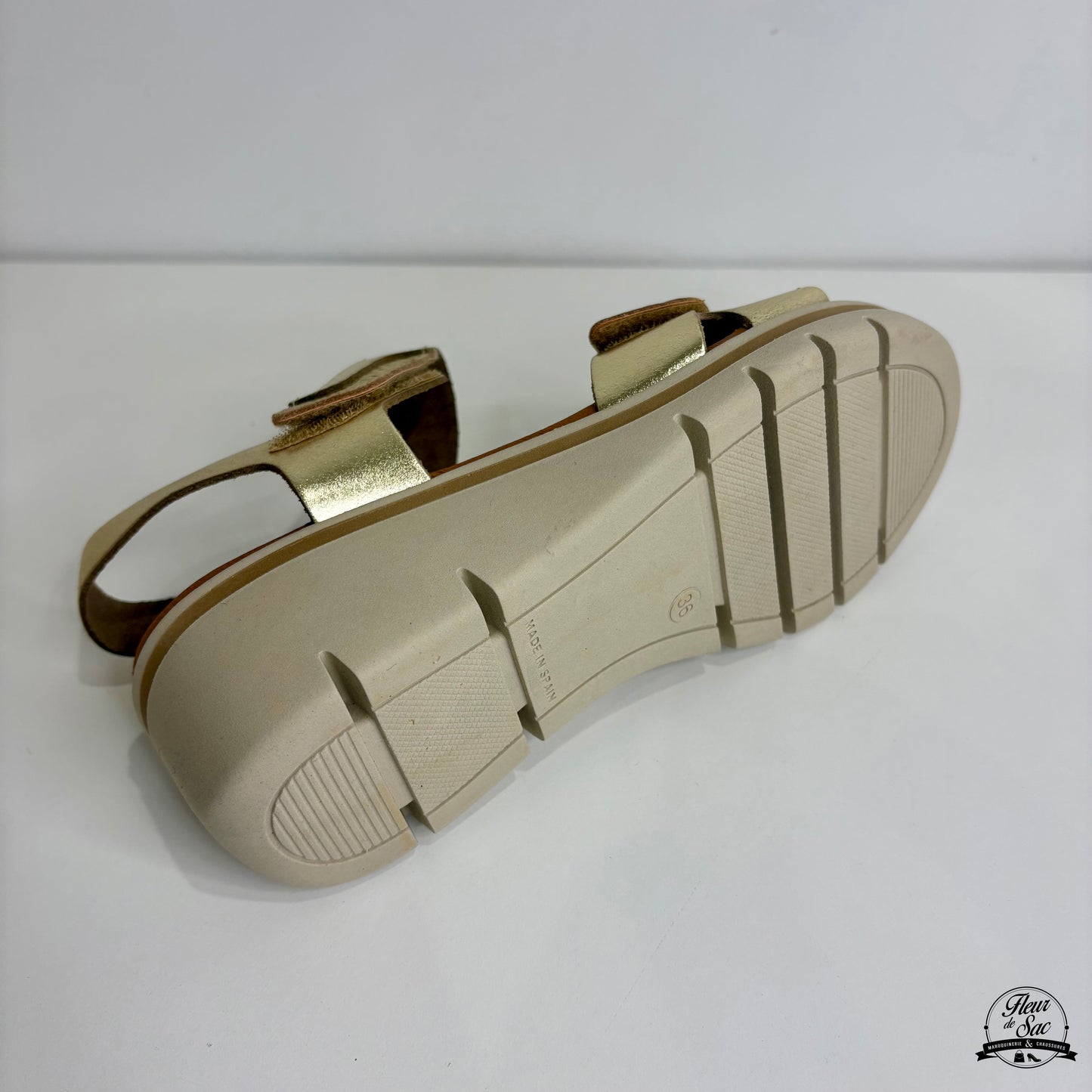 Sandales en cuir Eva Frutos | 6410 Or